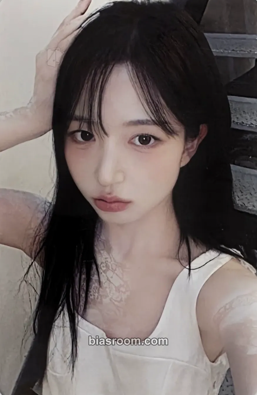Haewon Blue Valentine Photocard - NMIXX - NMIXX K-pop photocard