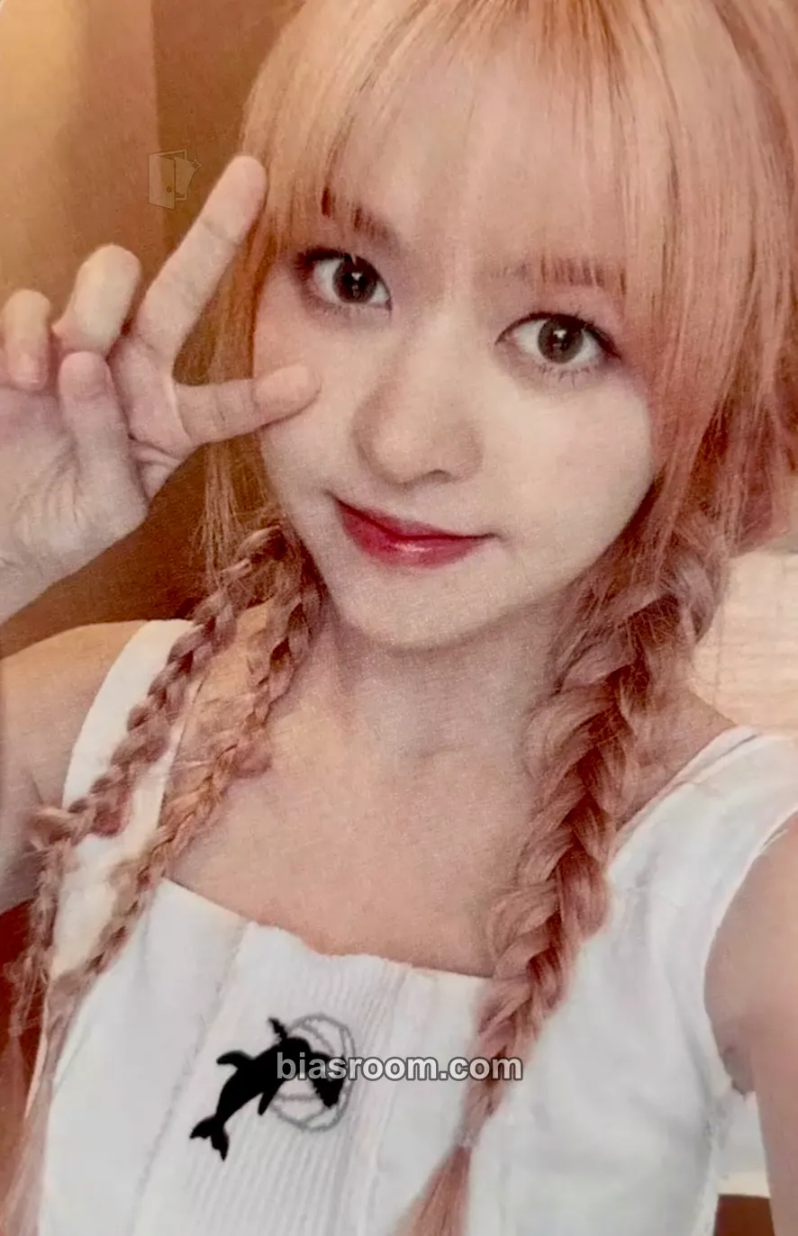 Lily A Midsummer’s NMIXX’s Dream Photocard - NMIXX - NMIXX K-pop photocard