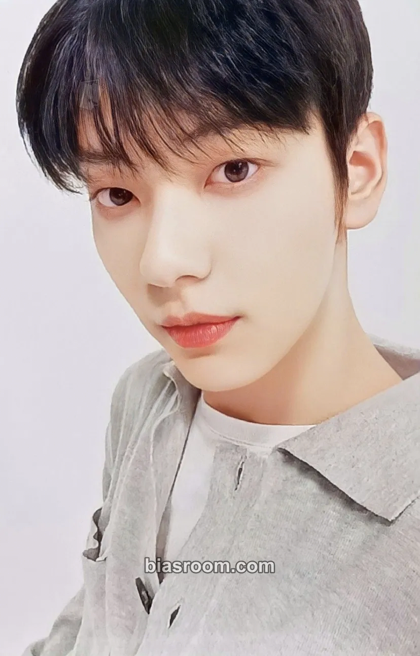 Soobin Minisode 2: Thursday's Child Photocard - TOMORROW X TOGETHER - TOMORROW X TOGETHER K-pop photocard