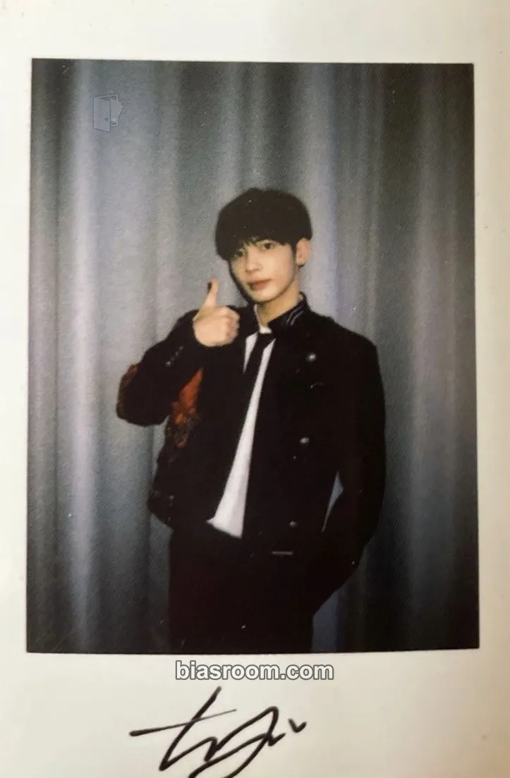 Taehyun Minisode 2: Thursday's Child Photocard - TOMORROW X TOGETHER - TOMORROW X TOGETHER K-pop photocard