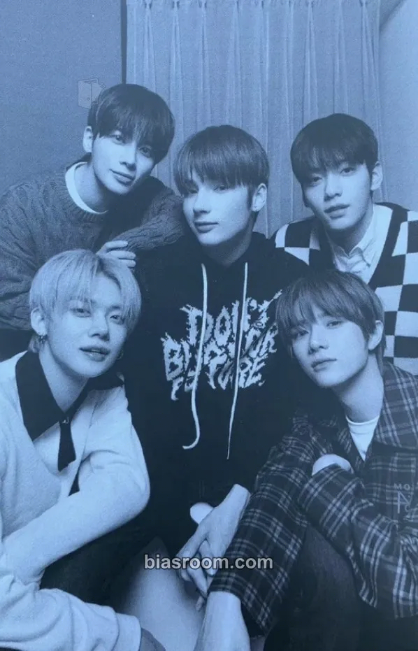 Minisode 2: Thursday's Child Photocard - TOMORROW X TOGETHER - TOMORROW X TOGETHER K-pop photocard