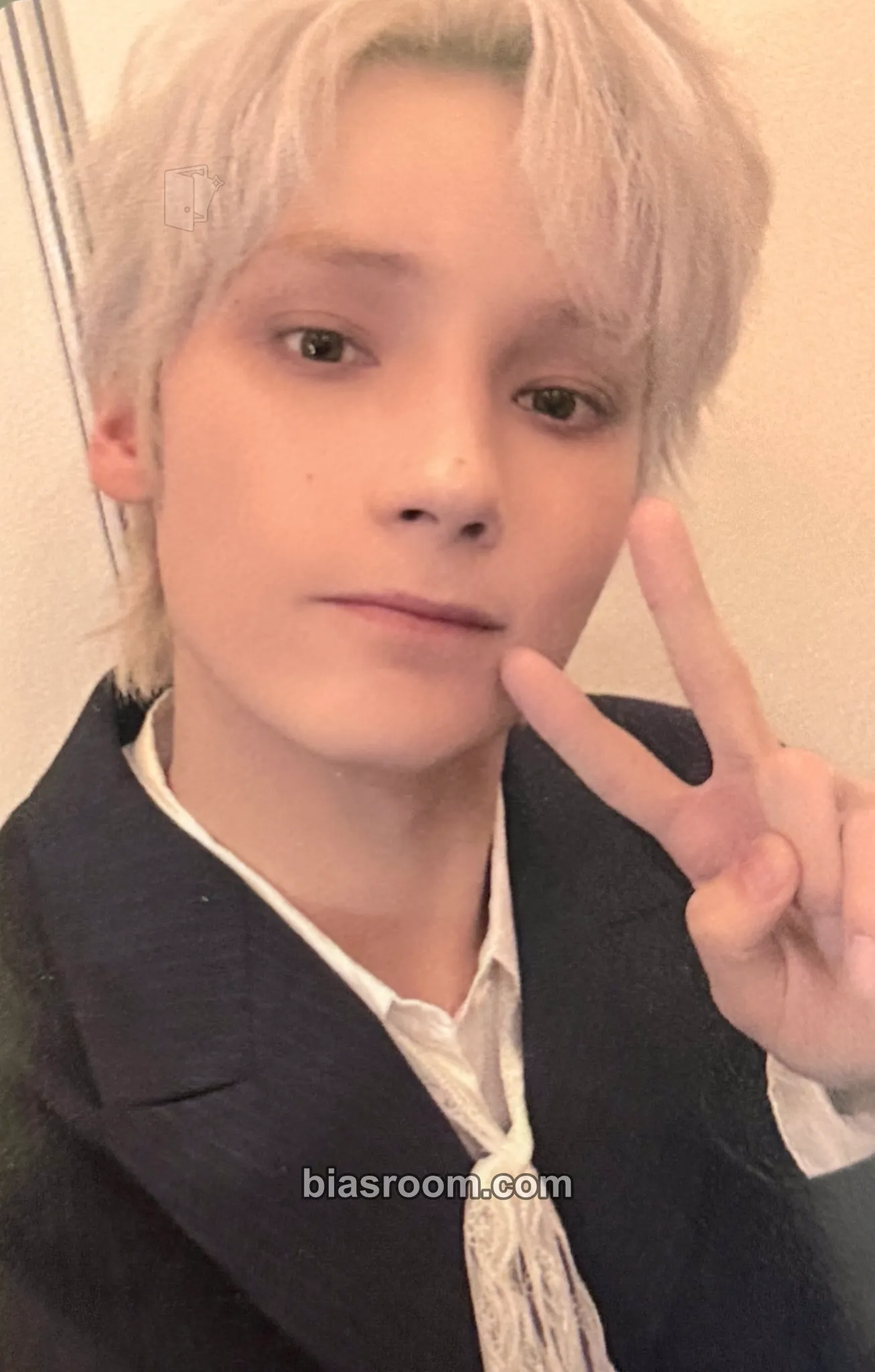 Huening Kai The Star Chapter: Together Photocard - TOMORROW X TOGETHER - TOMORROW X TOGETHER K-pop photocard