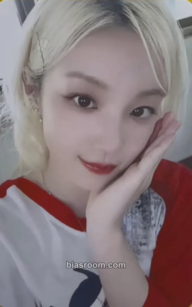 i-dle - Yuqi - 2025 逢い-dle Japan Tour Event merch photocard purchase benefit japan exclusive
