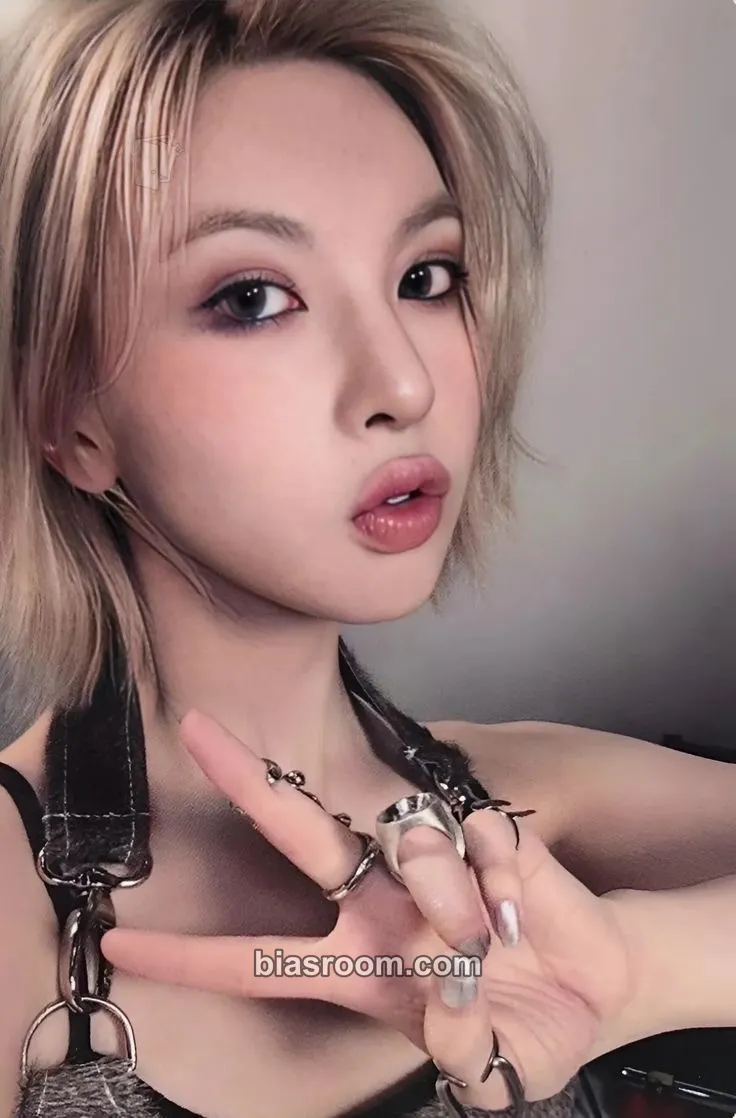 Bae Fe3O4: FORWARD Photocard - NMIXX - NMIXX K-pop photocard