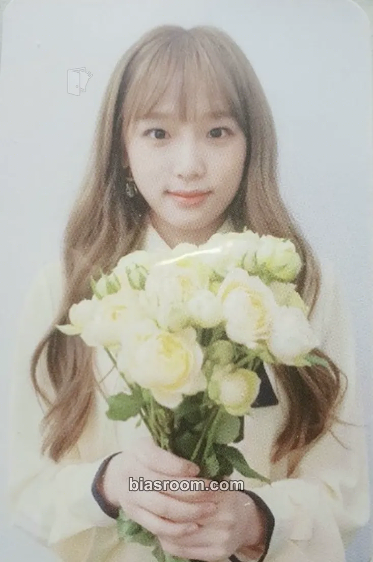 Yena COLOR*IZ Photocard - IZ*ONE - IZ*ONE K-pop photocard