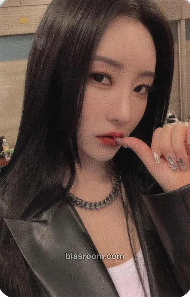 SuA VillainS Photocard - Dreamcatcher - Dreamcatcher K-pop photocard