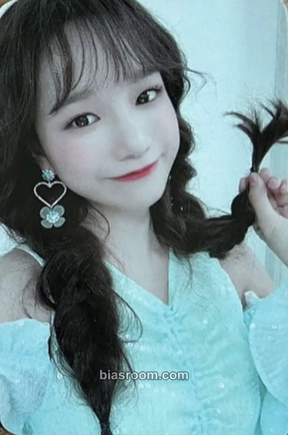 Jo Yuri BLOOM*IZ Photocard - IZ*ONE - IZ*ONE K-pop photocard