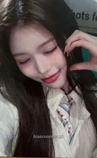 Jeong Saebi BEEP Photocard - izna - izna K-pop photocard