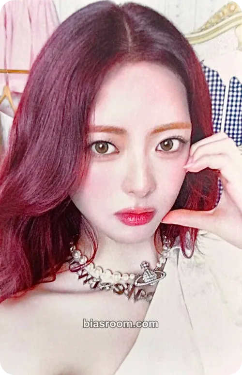 Yuna Collector Photocard - ITZY - ITZY K-pop photocard