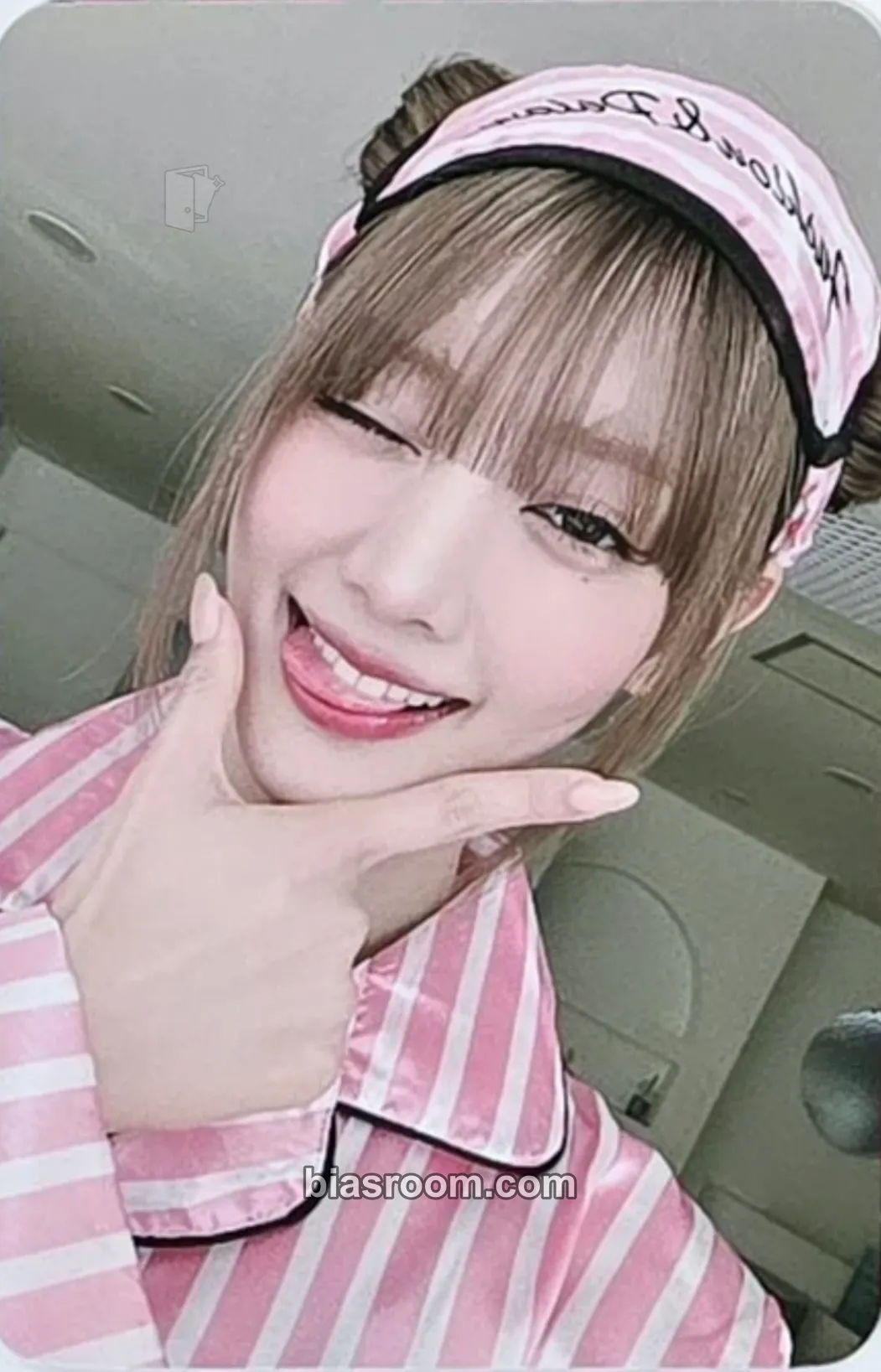 Minnie Minnie x Mediheal Photocard - i-dle - i-dle K-pop photocard