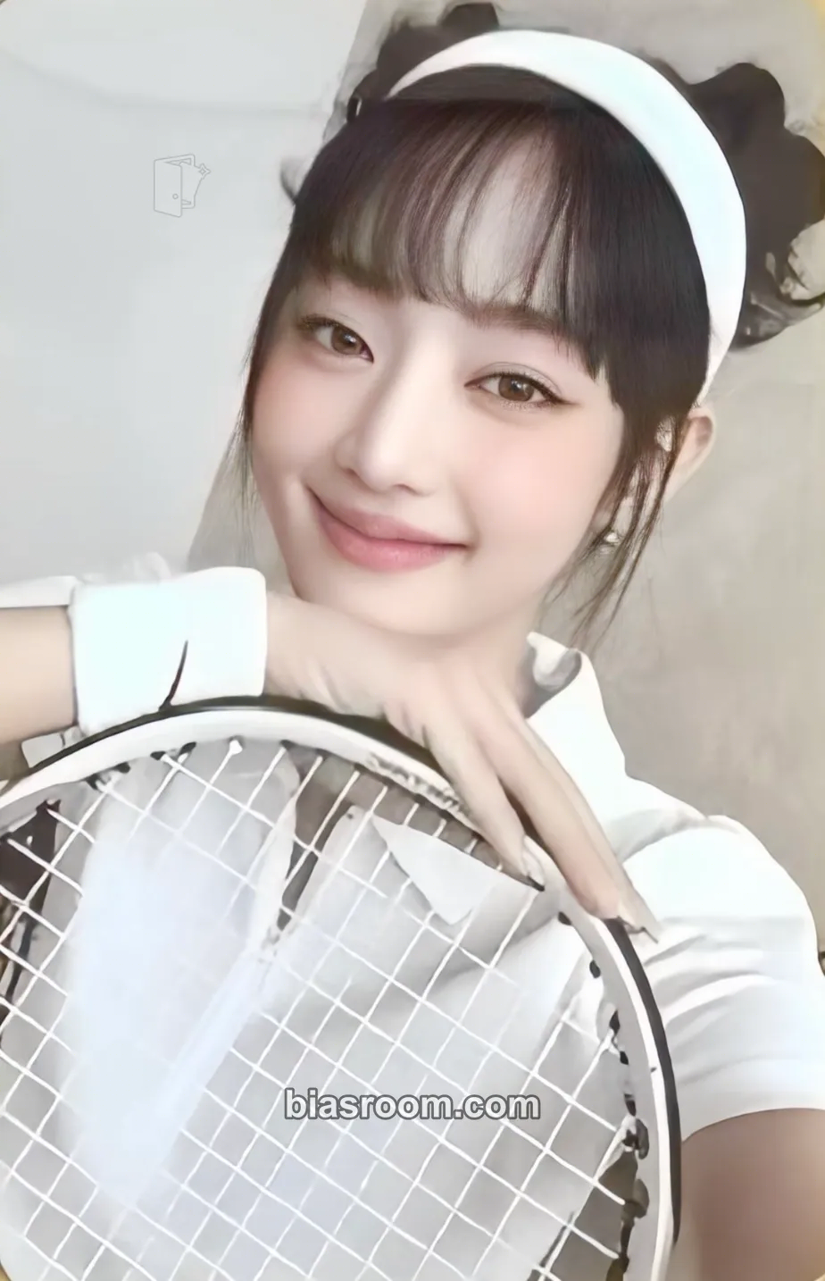 Minnie Minnie x Mediheal Photocard - i-dle - i-dle K-pop photocard