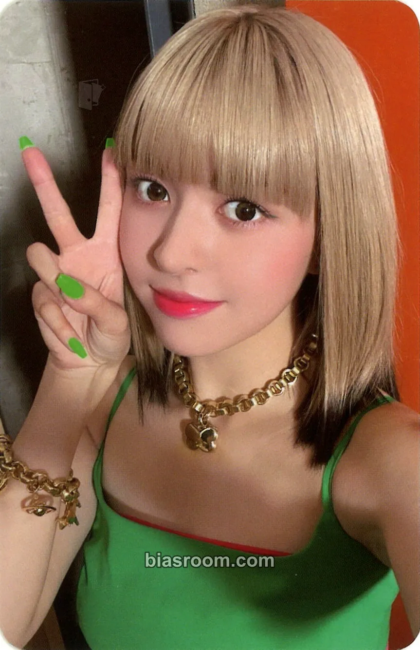 Lily ENTWURF Photocard - NMIXX - NMIXX K-pop photocard