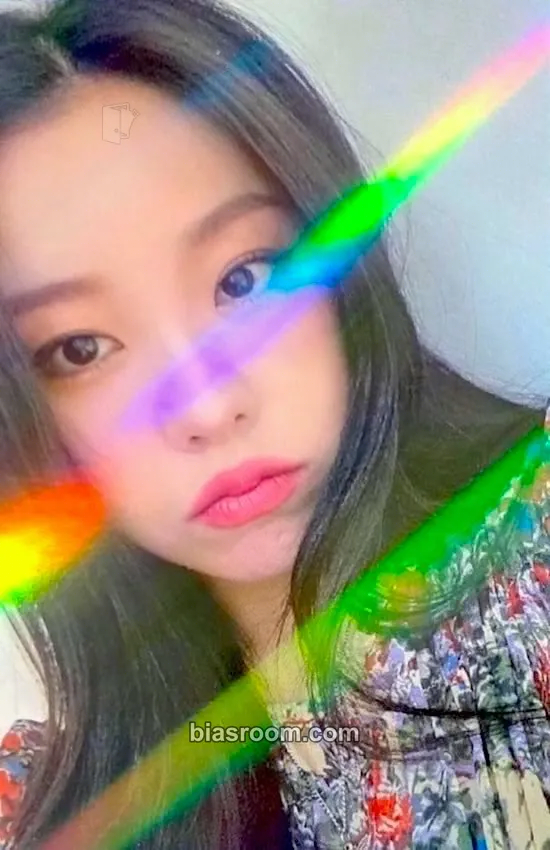 Wheein WAW Photocard - MAMAMOO - MAMAMOO K-pop photocard