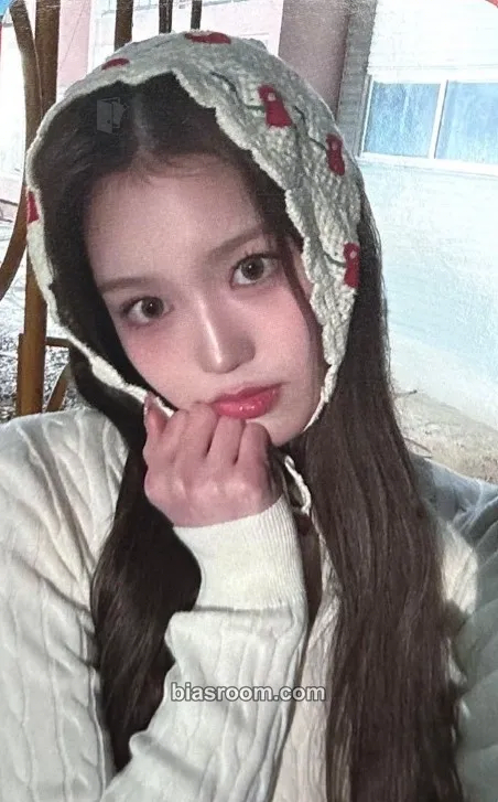 Jeong Saebi BEEP Photocard - izna - izna K-pop photocard