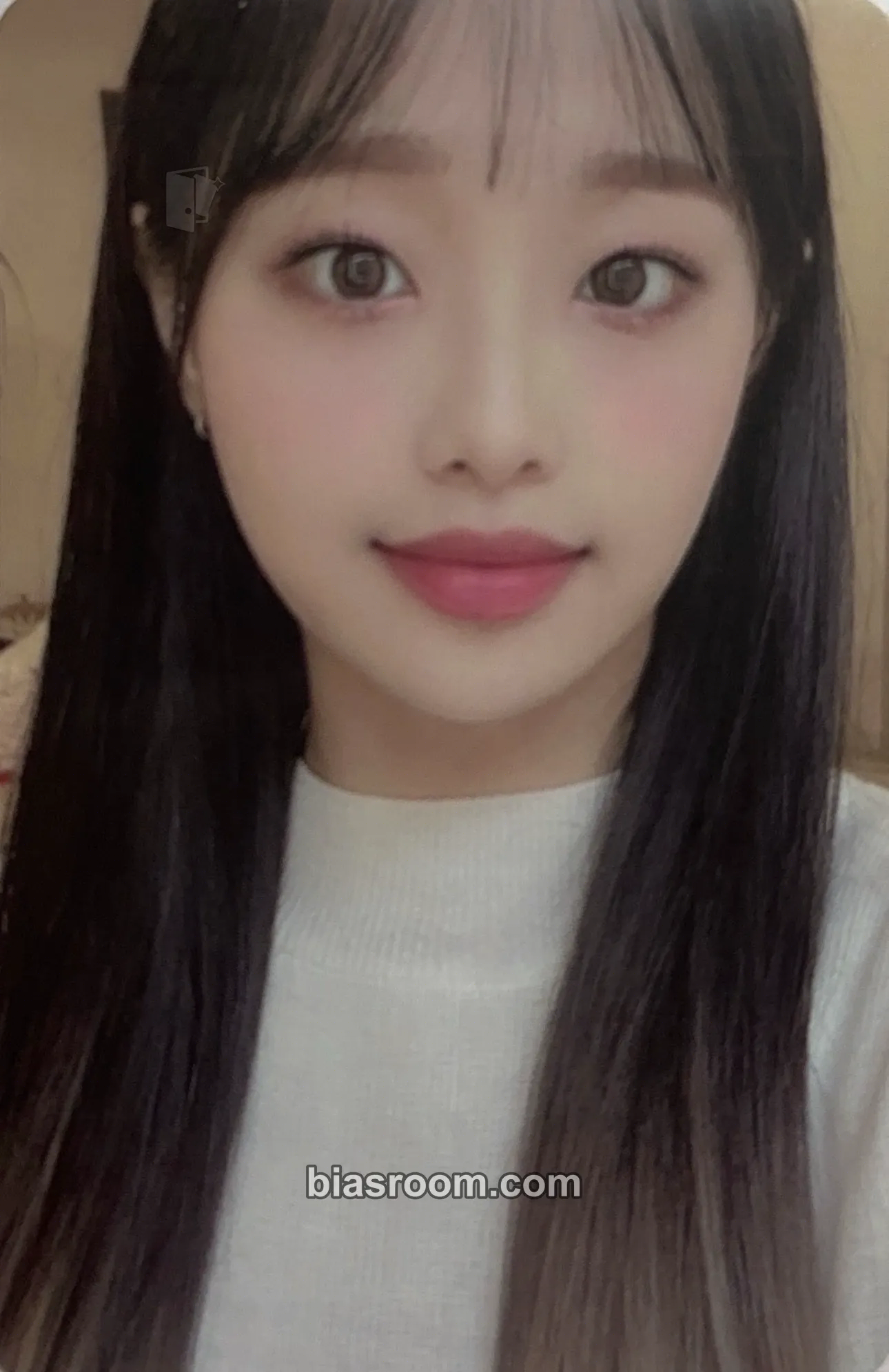 Chuu 2021 Season's Greetings Photocard - LOONA - LOONA K-pop photocard