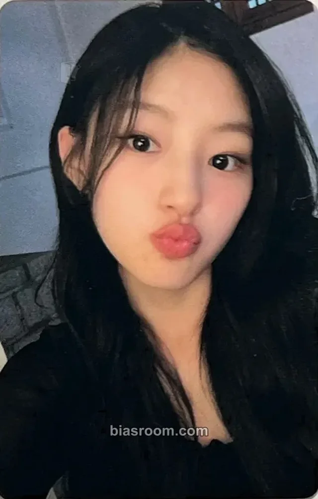 KISS OF LIFE - Haneul - Sticky Album broadcast gift broadcast