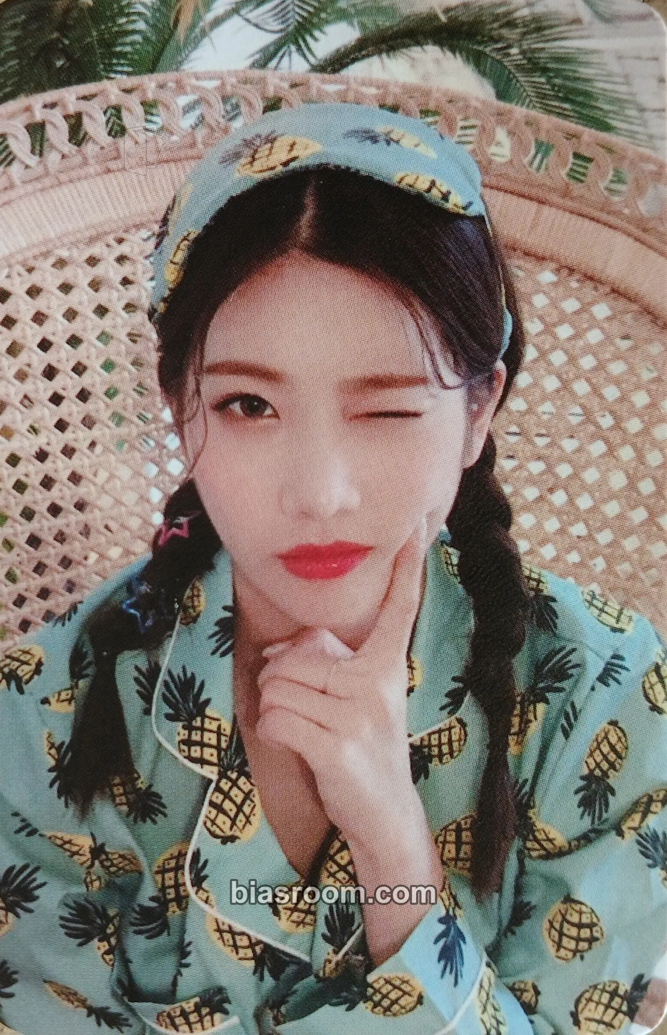 Kim Lip 2020 Season's Greetings Photocard - LOONA - LOONA K-pop photocard