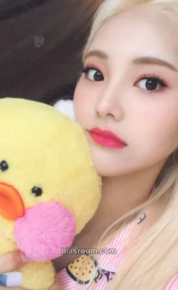 JinSoul 2020 Season's Greetings Photocard - LOONA - LOONA K-pop photocard