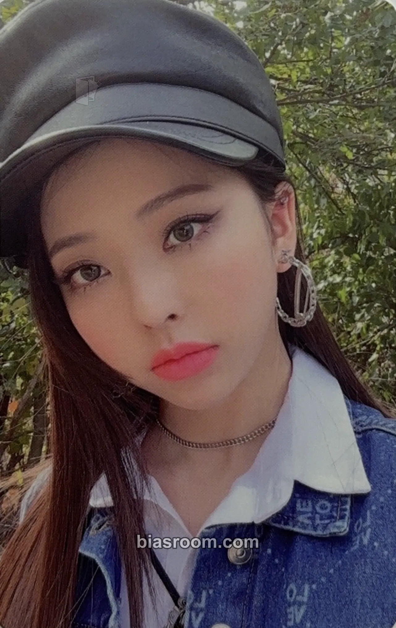 ViVi 2022 Season's Greetings Photocard - LOONA - LOONA K-pop photocard