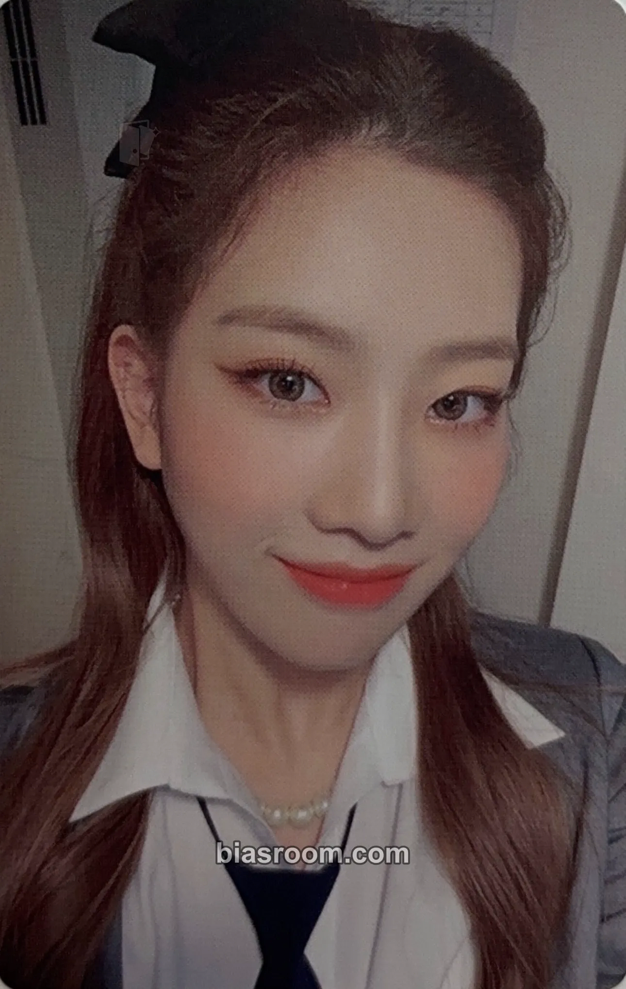 Kim Lip 2022 Season's Greetings Photocard - LOONA - LOONA K-pop photocard