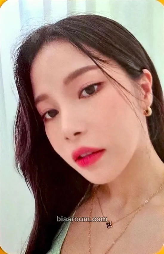 Solar WAW Photocard - MAMAMOO - MAMAMOO K-pop photocard