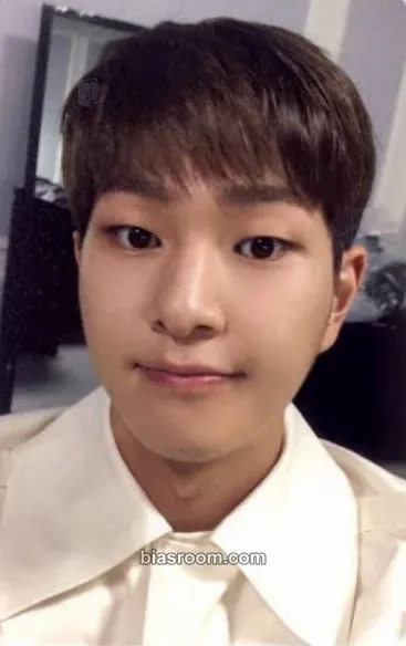 Onew The Story of Light Epilogue - The 6th Album Photocard - SHINee - SHINee K-pop photocard