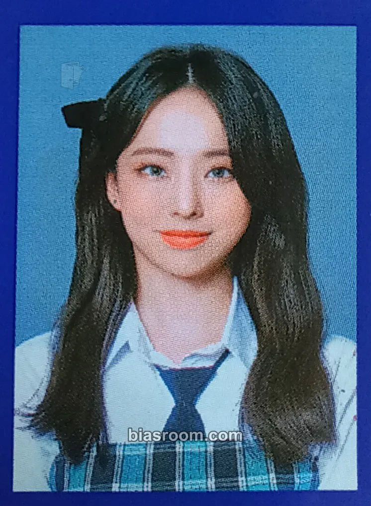 ViVi 2022 Season's Greetings Photocard - LOONA - LOONA K-pop photocard
