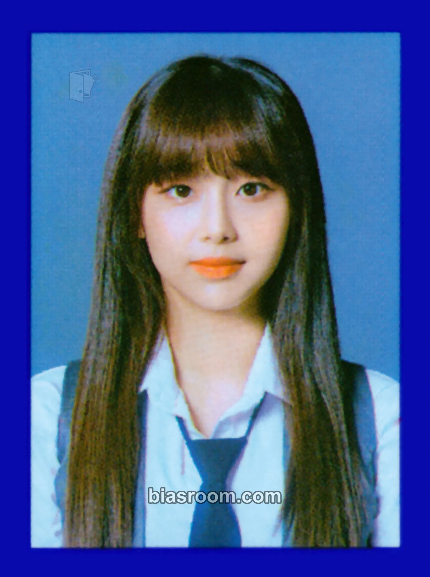 Chuu 2022 Season's Greetings Photocard - LOONA - LOONA K-pop photocard
