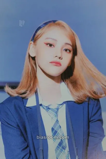JinSoul 2022 Season's Greetings Photocard - LOONA - LOONA K-pop photocard