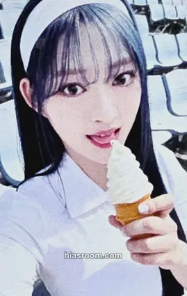 Semi Sweetie but Saltie Photocard - cignature - cignature K-pop photocard