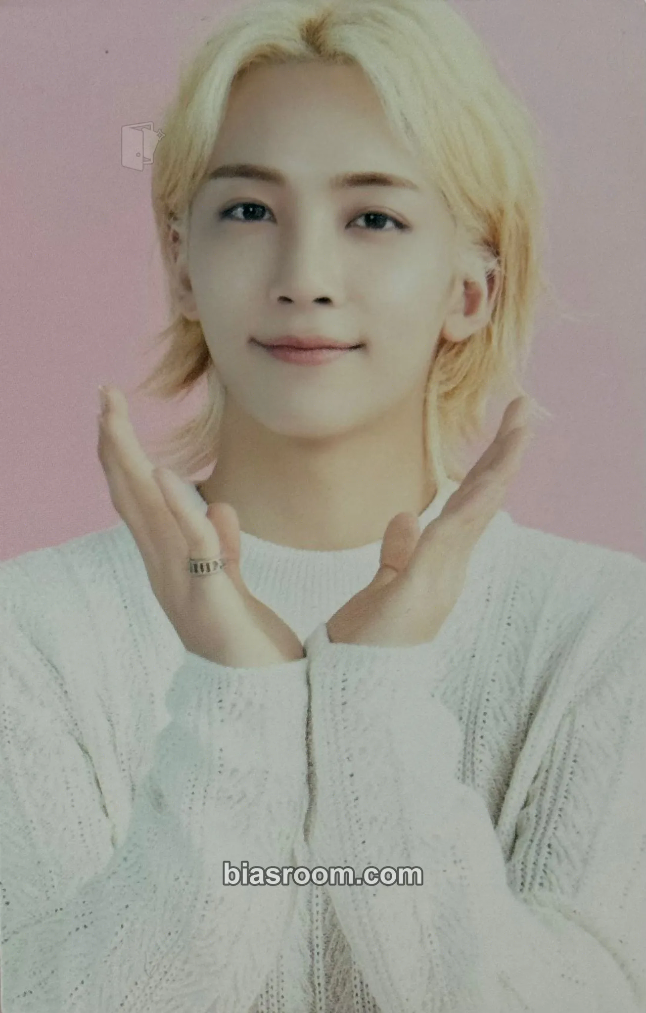 Jeonghan SEVENTEEN CAFE IN SEOUL Photocard - SEVENTEEN - SEVENTEEN K-pop photocard