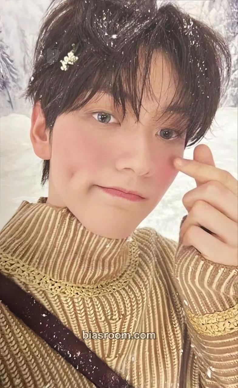 Soobin 誓い (CHIKAI) Photocard - TOMORROW X TOGETHER - TOMORROW X TOGETHER K-pop photocard