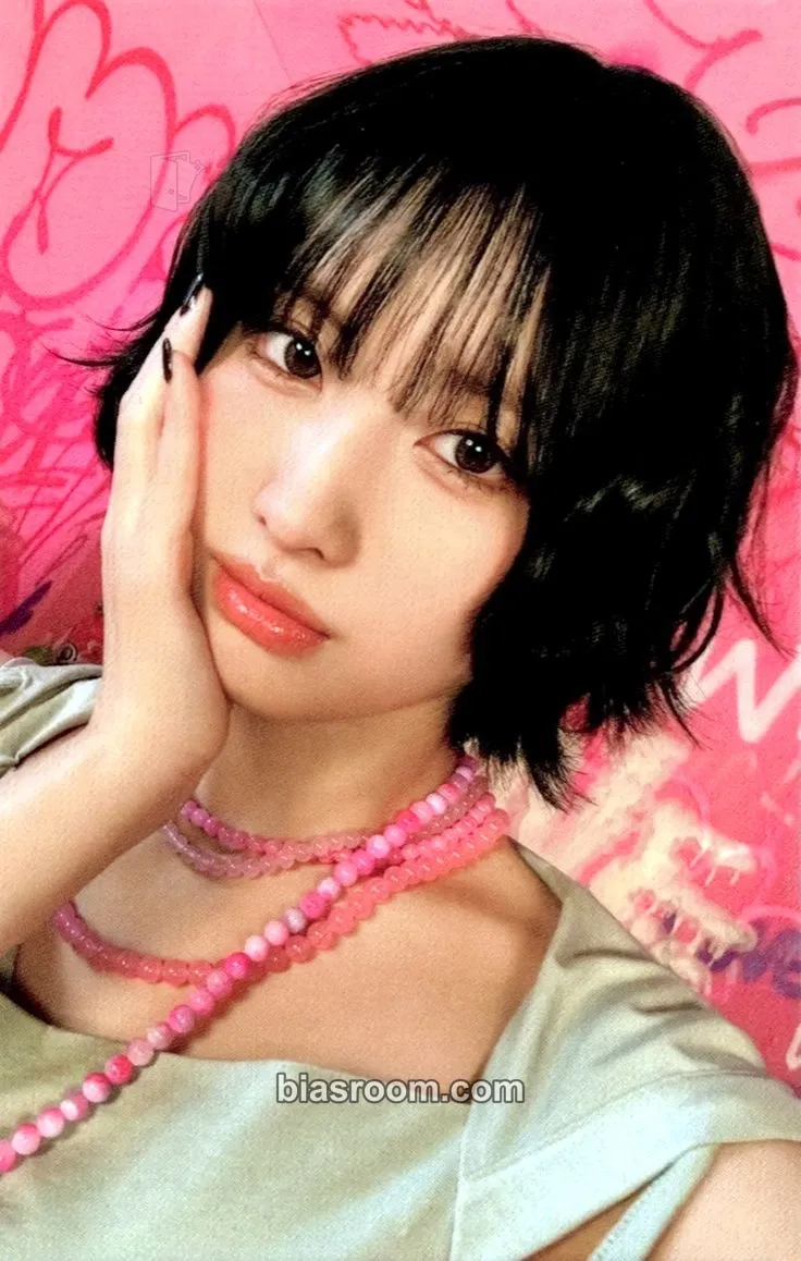 Momo TWICE 6th World Tour THIS IS FOR Photocard - TWICE - TWICE K-pop photocard