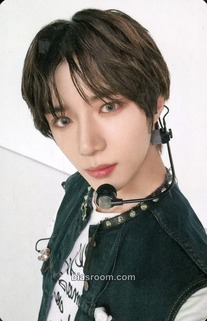 Beomgyu Hyperfocus: VR Concert Photocard - TOMORROW X TOGETHER - TOMORROW X TOGETHER K-pop photocard