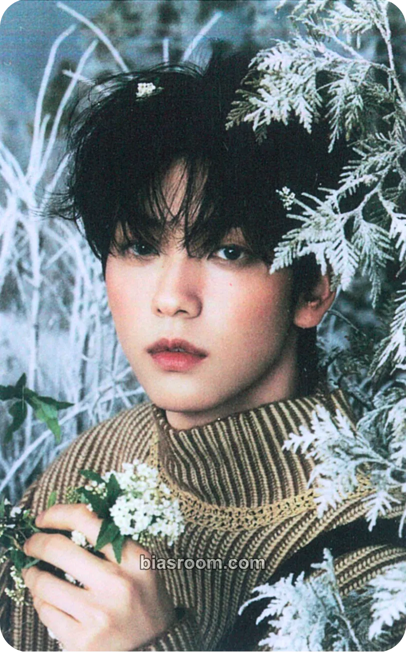 Soobin 誓い (CHIKAI) Photocard - TOMORROW X TOGETHER - TOMORROW X TOGETHER K-pop photocard