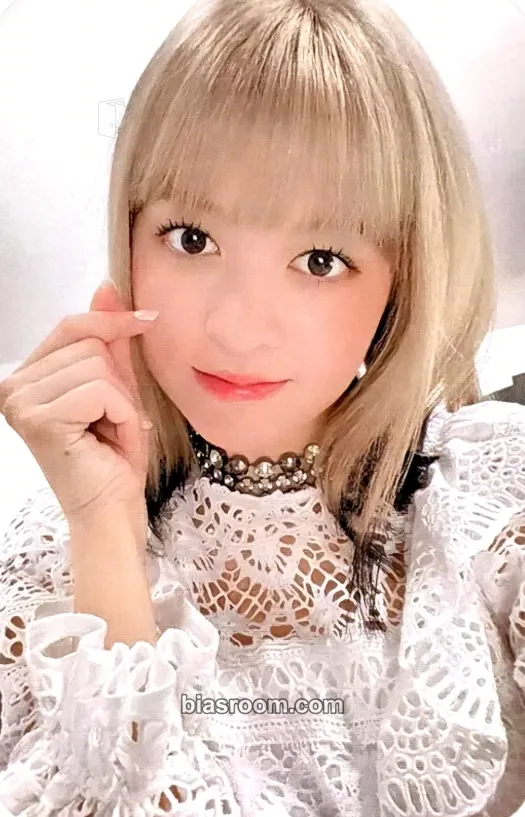 Lily ENTWURF Photocard - NMIXX - NMIXX K-pop photocard