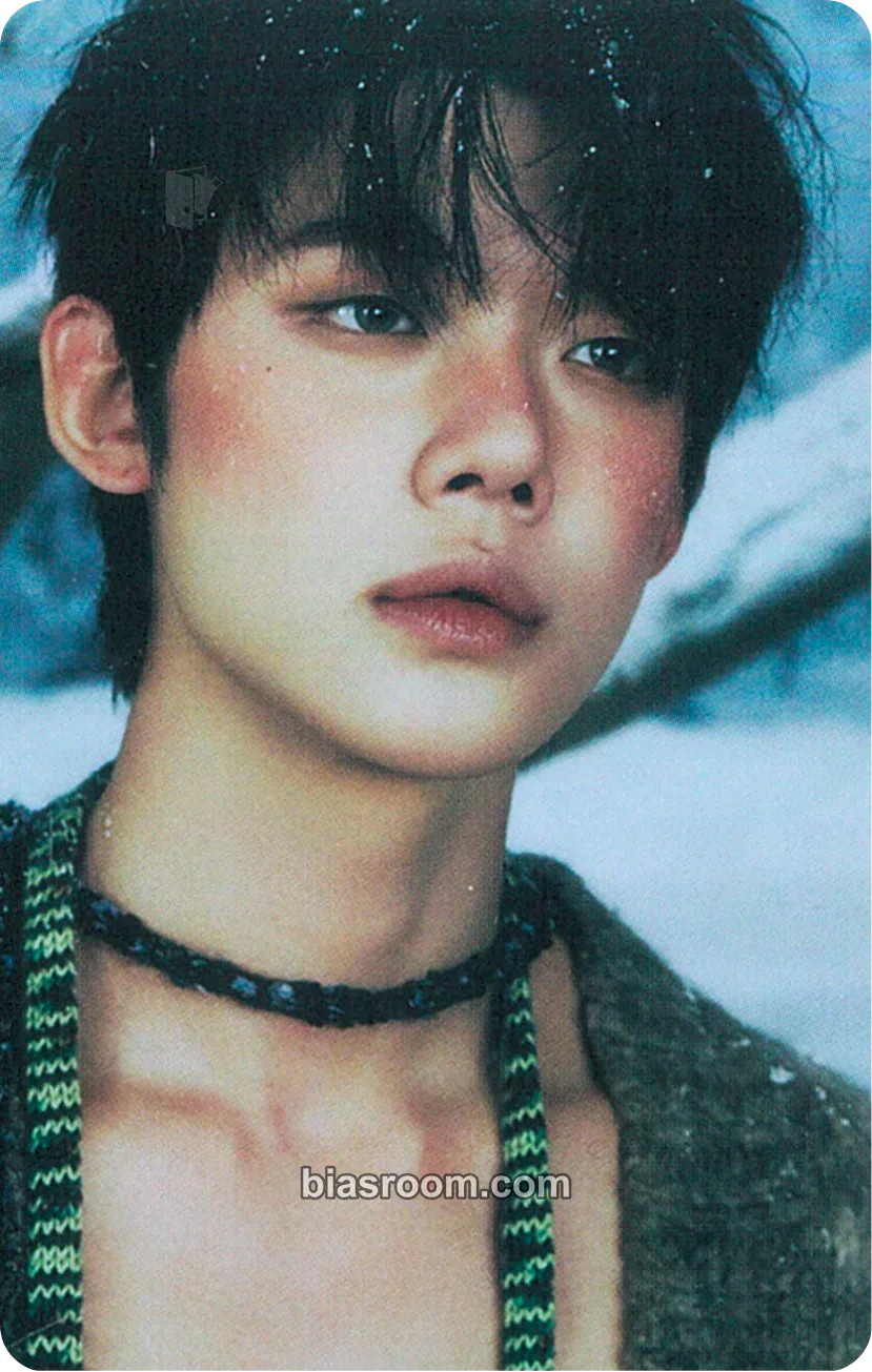 Yeonjun 誓い (CHIKAI) Photocard - TOMORROW X TOGETHER - TOMORROW X TOGETHER K-pop photocard