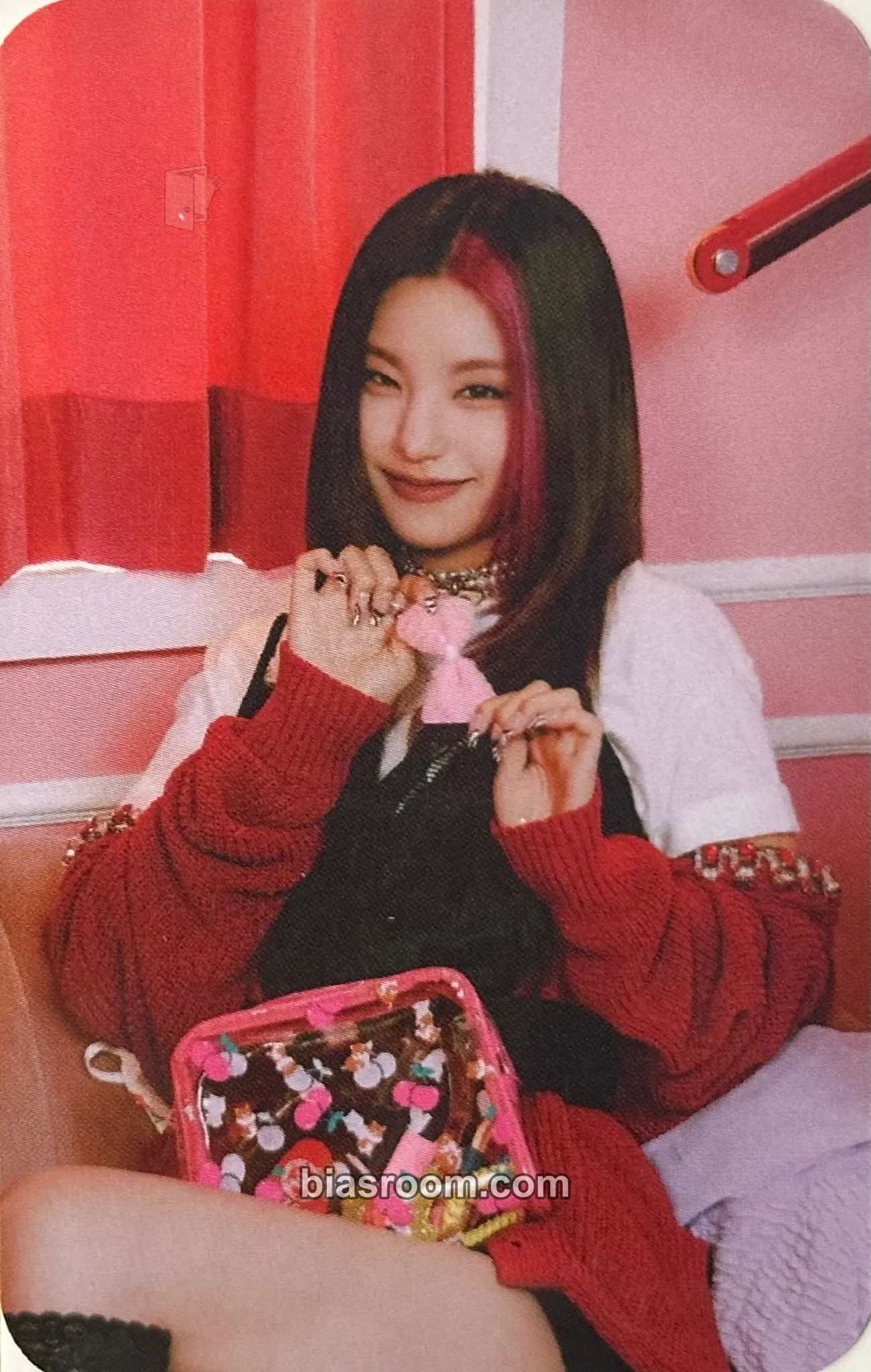 Yeji Crazy in Love Photocard - ITZY - ITZY K-pop photocard