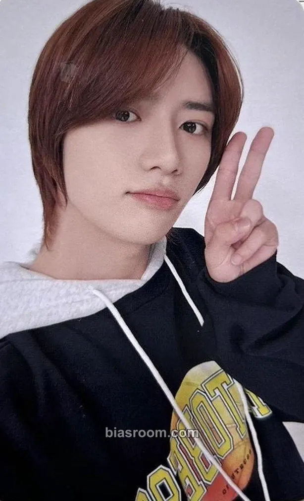 Beomgyu The Name Chapter: Freefall Photocard - TOMORROW X TOGETHER - TOMORROW X TOGETHER K-pop photocard
