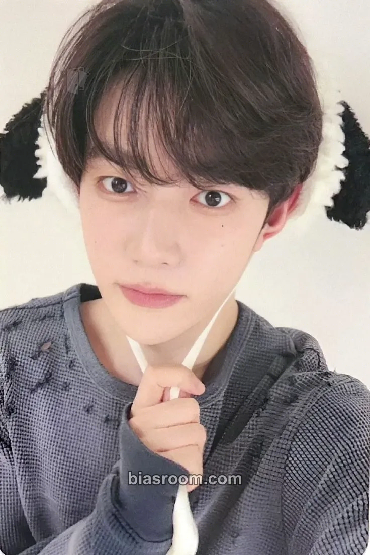 Hao Blue Paradise Photocard - ZEROBASEONE - ZEROBASEONE K-pop photocard