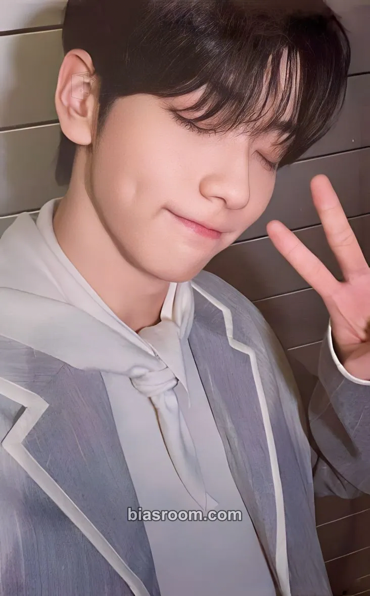 Soobin Minisode 3: Tomorrow Photocard - TOMORROW X TOGETHER - TOMORROW X TOGETHER K-pop photocard