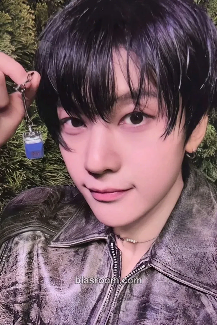 Matthew Blue Paradise Photocard - ZEROBASEONE - ZEROBASEONE K-pop photocard