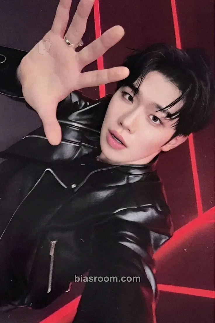 Taerae Blue Paradise Photocard - ZEROBASEONE - ZEROBASEONE K-pop photocard