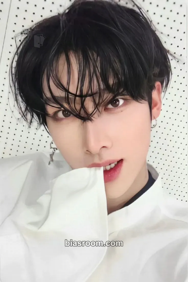 Ricky Blue Paradise Photocard - ZEROBASEONE - ZEROBASEONE K-pop photocard