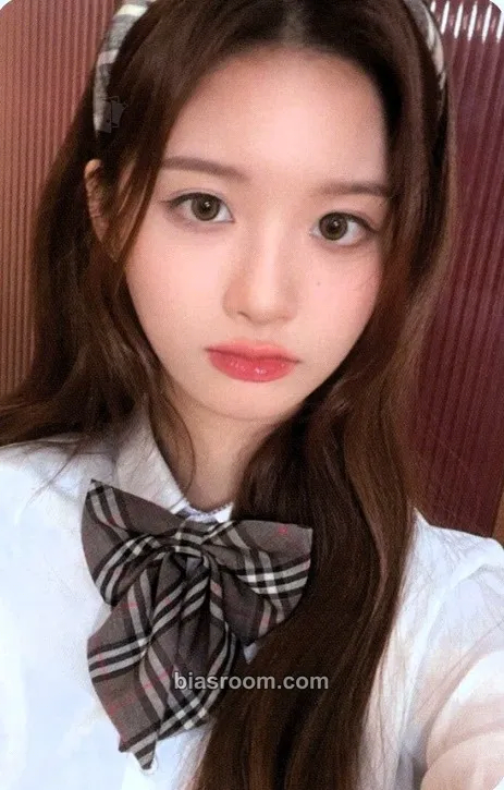 Sullyoon NSWER 1st Generation - Qualified Photocard - NMIXX - NMIXX K-pop photocard