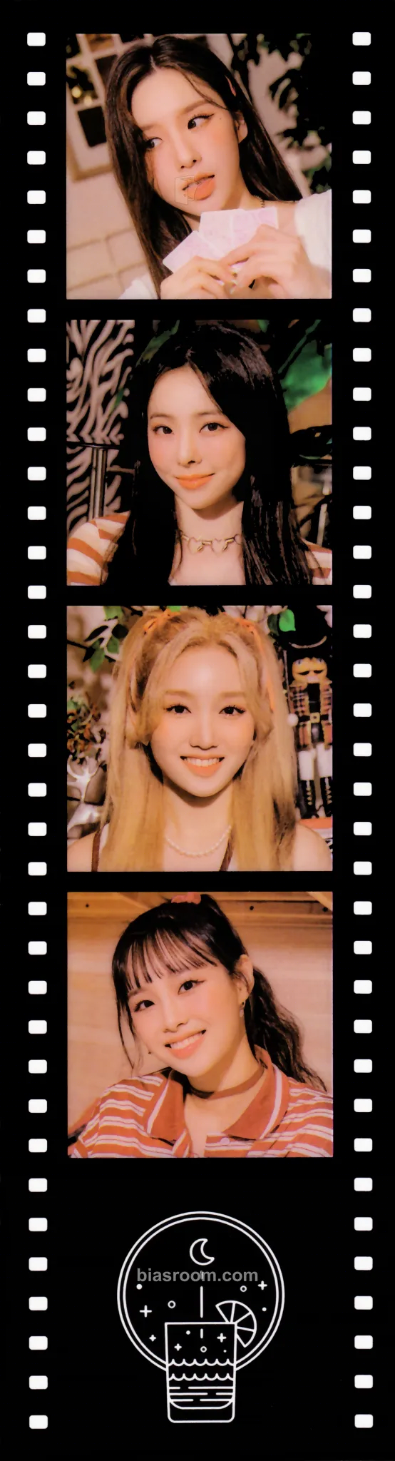 2022 Summer Package: LOONA's Vacation Photocard - LOONA - LOONA K-pop photocard