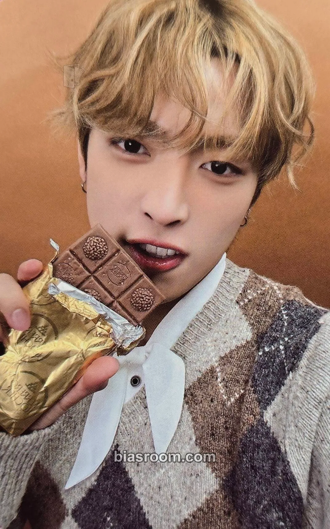 Hongjoong 2026 Season's Greetings - Pastry Shop Photocard - ATEEZ - ATEEZ K-pop photocard