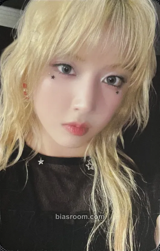 Jiwoo Fe3O4: STICK OUT Photocard - NMIXX - NMIXX K-pop photocard