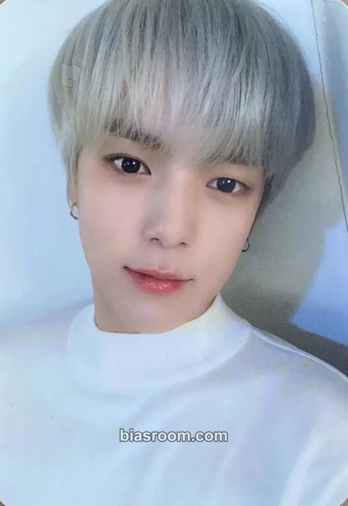 Minhyuk 2020 Season's Greetings - Every 'MON'th Photocard - MONSTA X - MONSTA X K-pop photocard