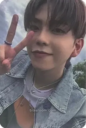 Anthonny Flare Photocard - TOZ - TOZ K-pop photocard